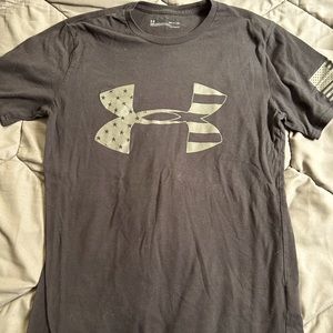 Men’s under armour T shirt